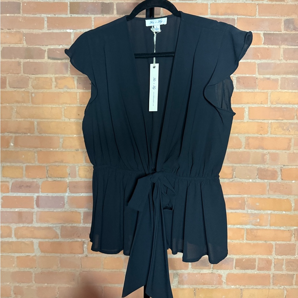She & Sky Black Women's Top.NWT. L